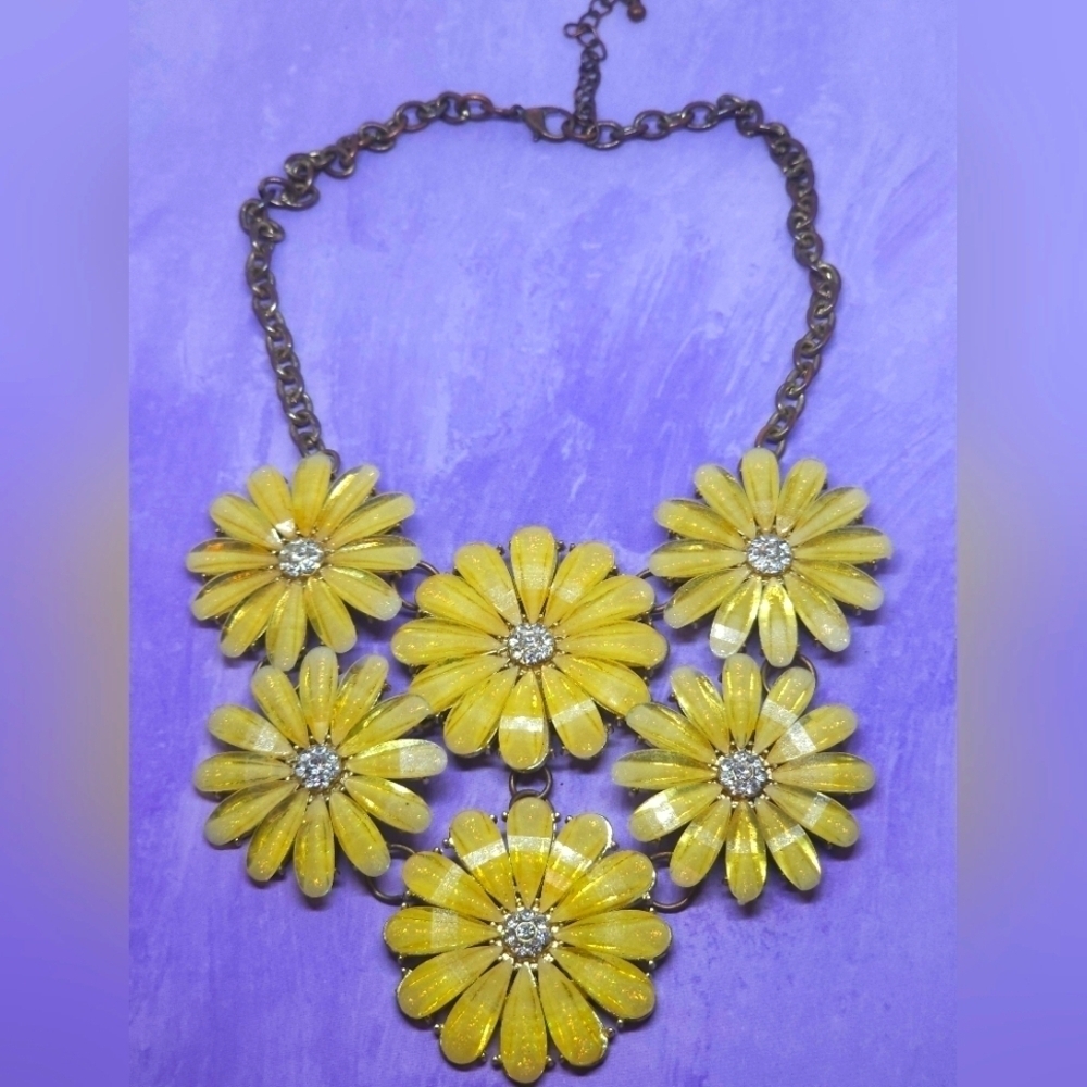 👍 5 For $20 Yellow Glitter Acrylic Flowers Statement Necklace Blossoms Bib